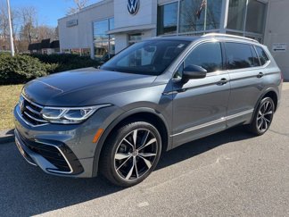 Certified 2022 Volkswagen Tiguan SEL R-Line image 1