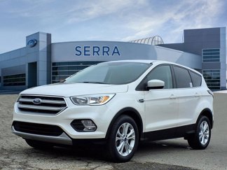 Used 2017 Ford Escape SE image 1
