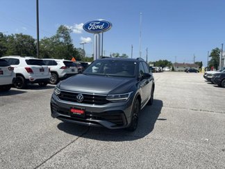 Used 2022 Volkswagen Tiguan SE R-Line image 1