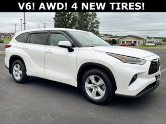 Used 2021 Toyota Highlander LE image 1
