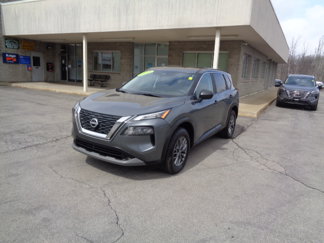Used 2023 Nissan Rogue S image 1