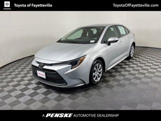 Used 2024 Toyota Corolla LE image 1
