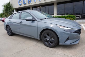 Used 2022 Hyundai Elantra SEL image 1