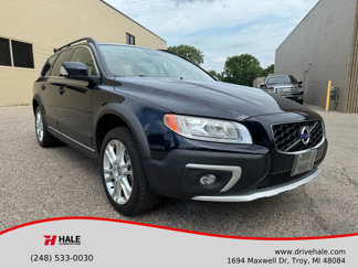 Used 2016 Volvo XC70 T5 Premier w/ Proximity Package image 1
