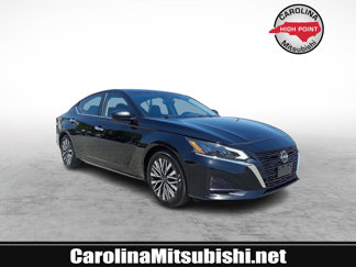 Used 2024 Nissan Altima 2.5 SV image 1