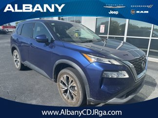 Used 2021 Nissan Rogue SV image 1
