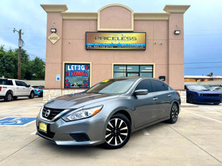Used 2018 Nissan Altima 2.5 SV image 1