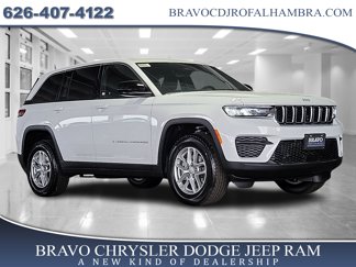 New 2025 Jeep Grand Cherokee Laredo X image 1