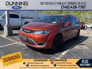 Used 2018 Chrysler Pacifica Touring-L Plus w/ Tire & Wheel Group image 1