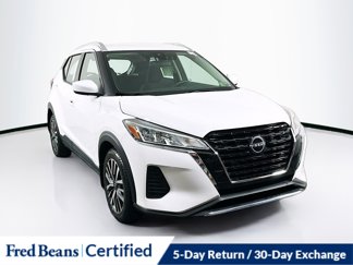 Certified 2022 Nissan Kicks SV image 1