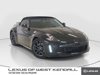 Used 2018 Nissan 370Z Touring image 1