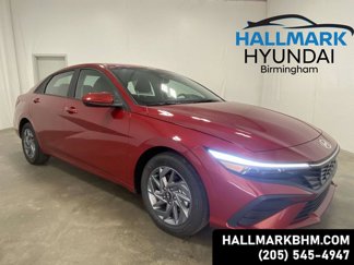 New 2024 Hyundai Elantra Blue image 1
