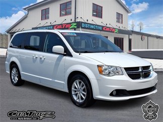 Used 2019 Dodge Grand Caravan SXT image 1