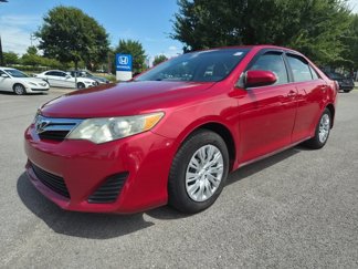 Used 2012 Toyota Camry LE image 1