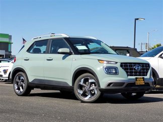 New 2025 Hyundai Venue SEL image 1