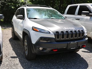Used 2017 Jeep Cherokee Trailhawk image 1