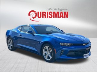 Used 2018 Chevrolet Camaro LT image 1