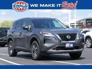 Used 2023 Nissan Rogue S image 1