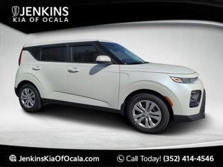 Used 2022 Kia Soul EX image 1