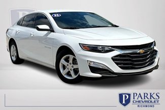 Used 2025 Chevrolet Malibu LS image 1
