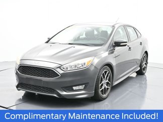 Used 2016 Ford Focus SE w/ SE Sport Package image 1