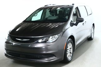 Used 2021 Chrysler Voyager Lxi image 1