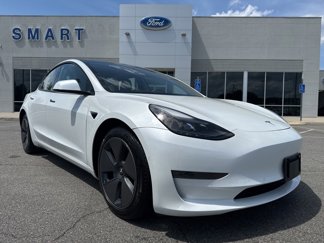 Used 2021 Tesla Model 3 Standard Range Plus image 1