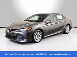 Used 2019 Toyota Camry LE image 1