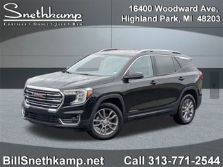 Used 2024 GMC Terrain SLT image 1