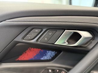 Used 2022 Volkswagen Tiguan SE R-Line image 1