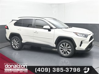 Used 2021 Toyota RAV4 XLE Premium w/ Carpet Mat Package (TMS) image 1