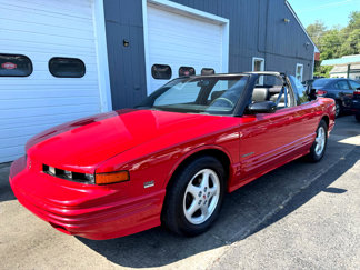 Used 1994 Oldsmobile Cutlass Supreme Convertible image 1