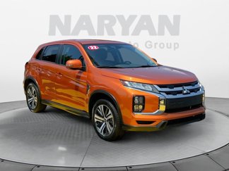 Used 2022 Mitsubishi Outlander Sport SE image 1