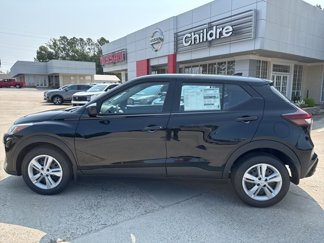 New 2025 Nissan Kicks Play S image 1