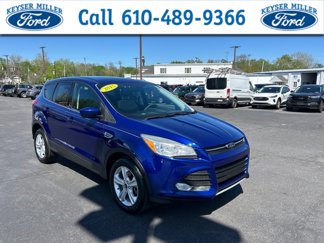 Used 2015 Ford Escape SE image 1