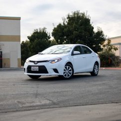 Used 2015 Toyota Corolla LE image 1