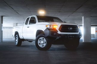 Used 2022 Toyota Tacoma SR image 1