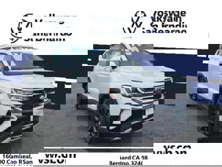 Used 2022 Volkswagen Taos SEL w/ Panoramic Sunroof Package image 1