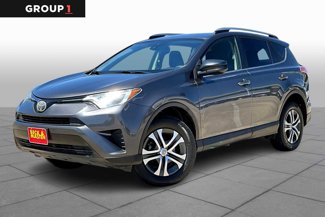 Used 2017 Toyota RAV4 LE image 1