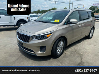 Used 2017 Kia Sedona LX w/ LX Essentials Premium Package image 1