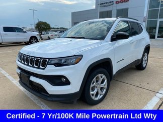 Used 2024 Jeep Compass Latitude image 1
