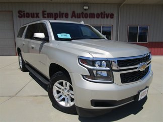 Used 2015 Chevrolet Suburban LS image 1