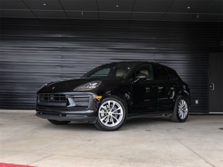 Certified 2025 Porsche Macan image 1