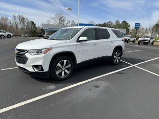 Used 2021 Chevrolet Traverse LT image 1
