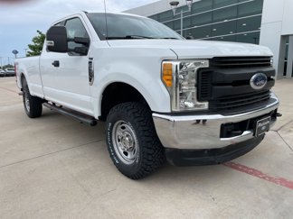 Used 2017 Ford F350 XL image 1