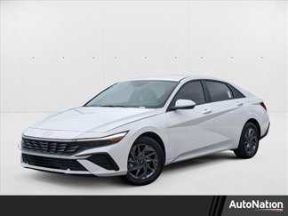 Used 2024 Hyundai Elantra SEL image 1