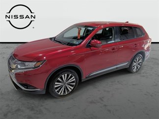 Used 2019 Mitsubishi Outlander ES image 1
