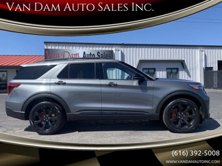 Used 2023 Ford Explorer ST image 1