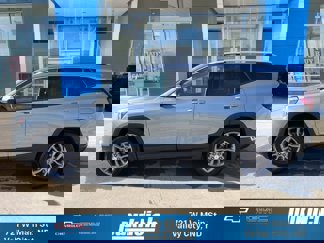 Certified 2023 GMC Terrain SLT w/ Infotainment Package II image 1