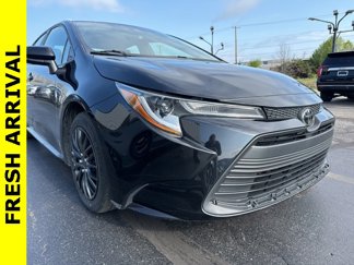 Used 2023 Toyota Corolla LE image 1